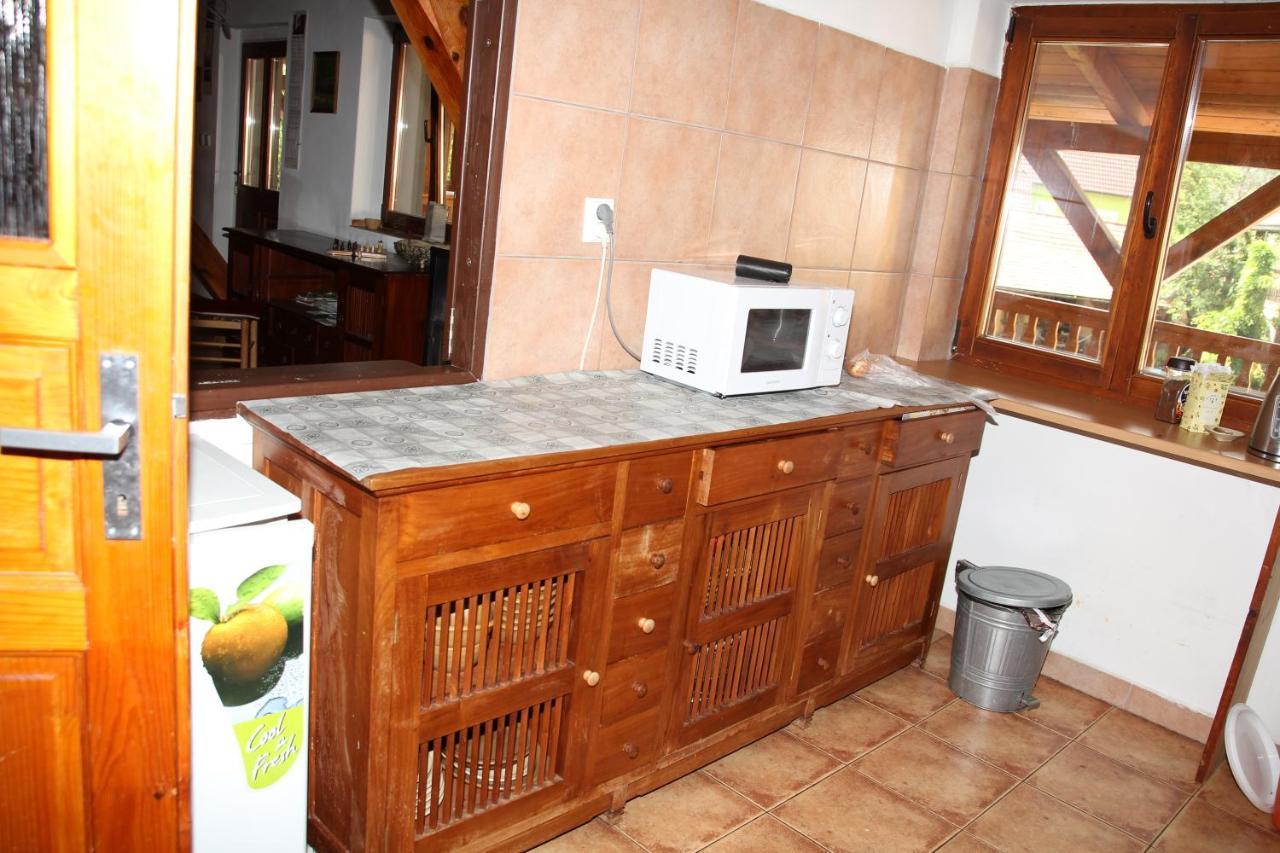 Mlyn-Osvracin Apartment Bagian luar foto