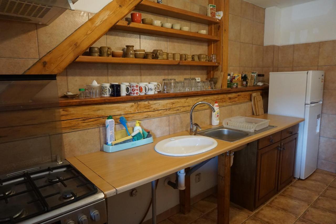 Mlyn-Osvracin Apartment Bagian luar foto