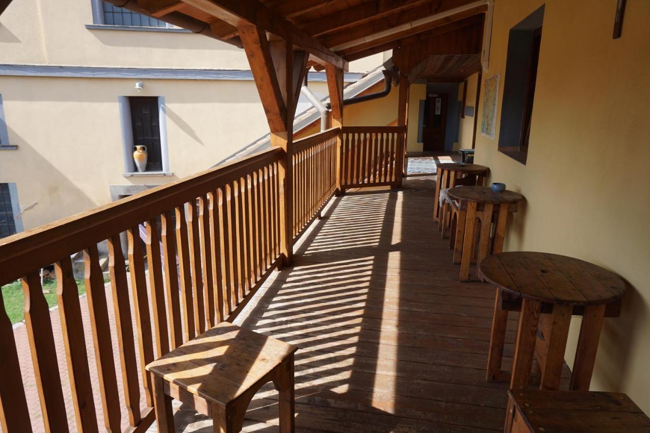 Mlyn-Osvracin Apartment Bagian luar foto