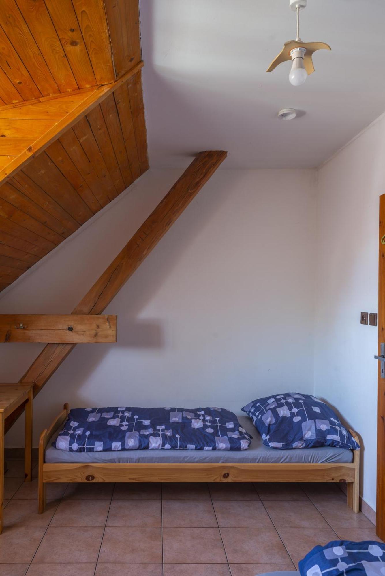 Mlyn-Osvracin Apartment Bagian luar foto