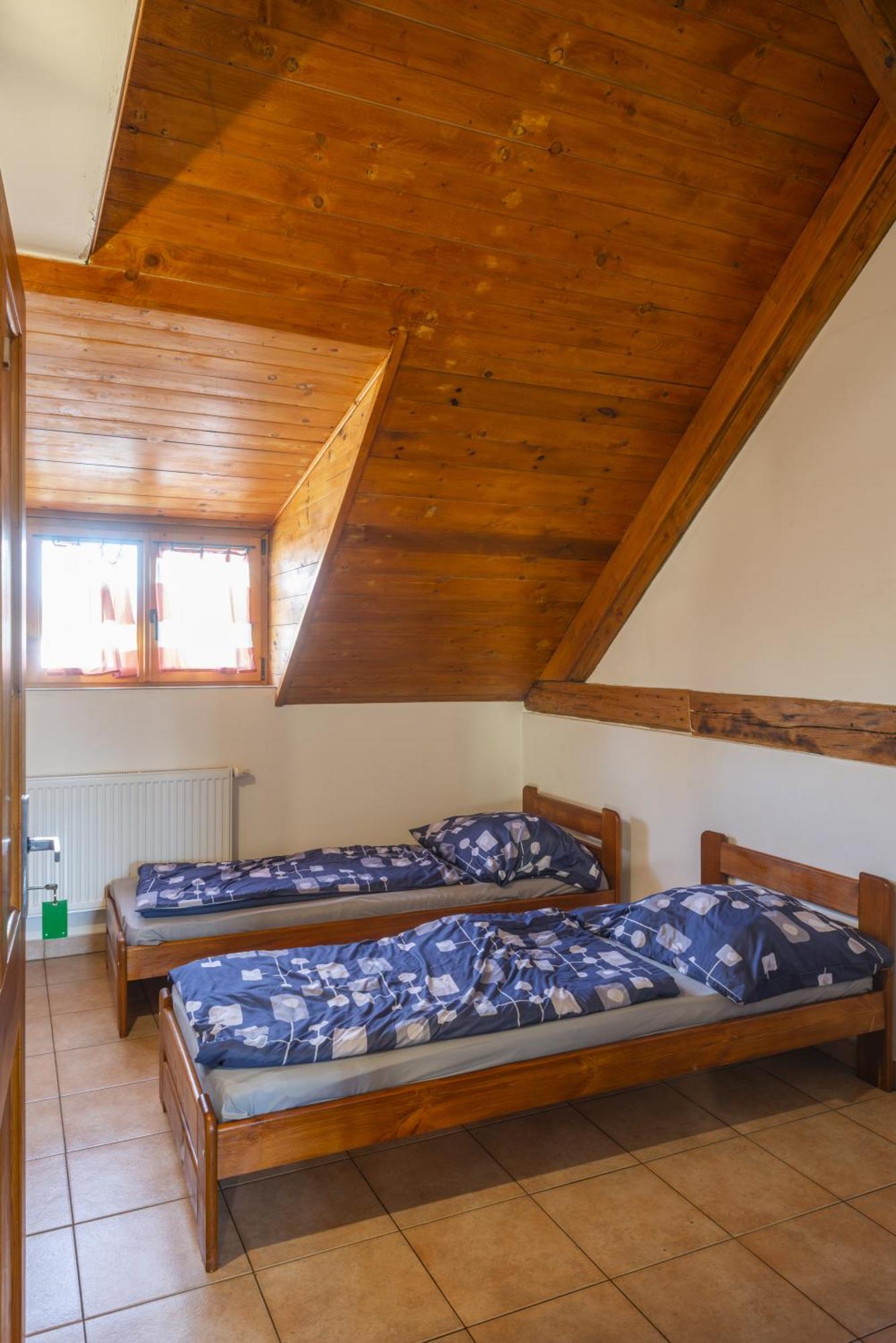 Mlyn-Osvracin Apartment Bagian luar foto